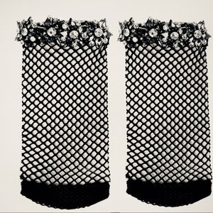 FISHNET ANKLE SOCKS CRYSTAL STONE EMBEDDED TOP